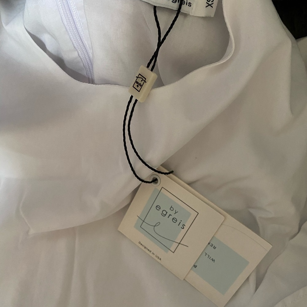 White Top...Grayson Top by Egreis - Picture 2 of 3